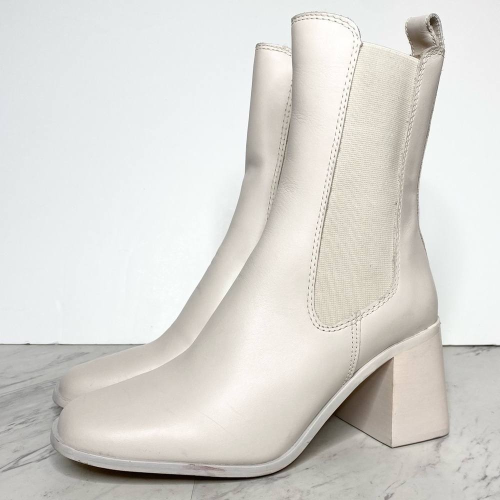 Steve Madden Argent Chelsea Heeled Bone Leather Bootie 8M